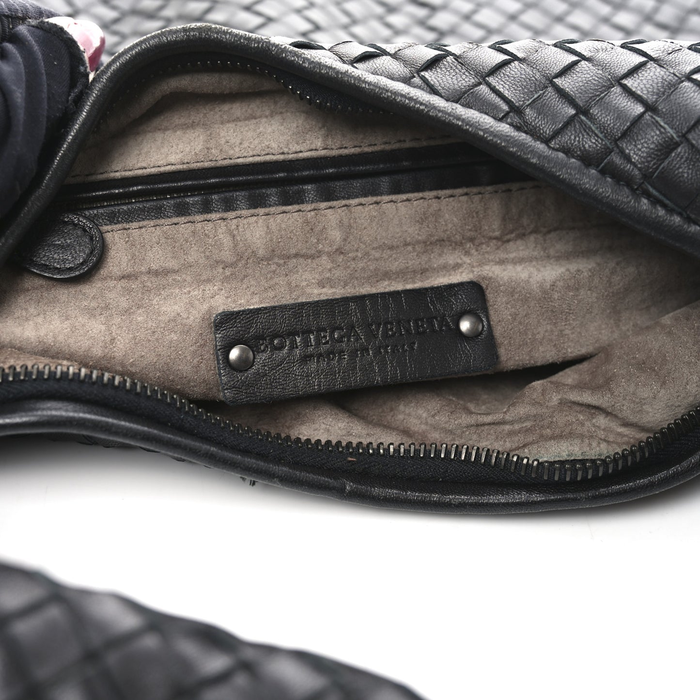 Nappa Intrecciato Medium Veneta Hobo Black