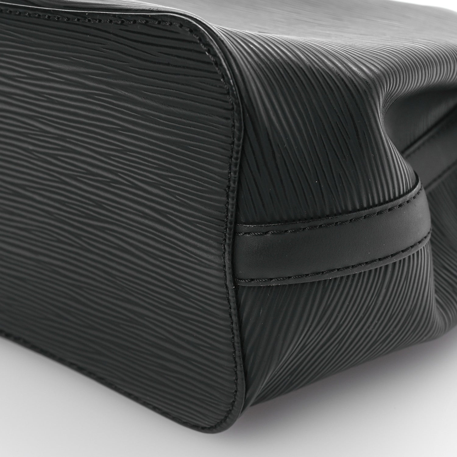 Louis Vuitton Epi Mandara PM Black 9 of 10