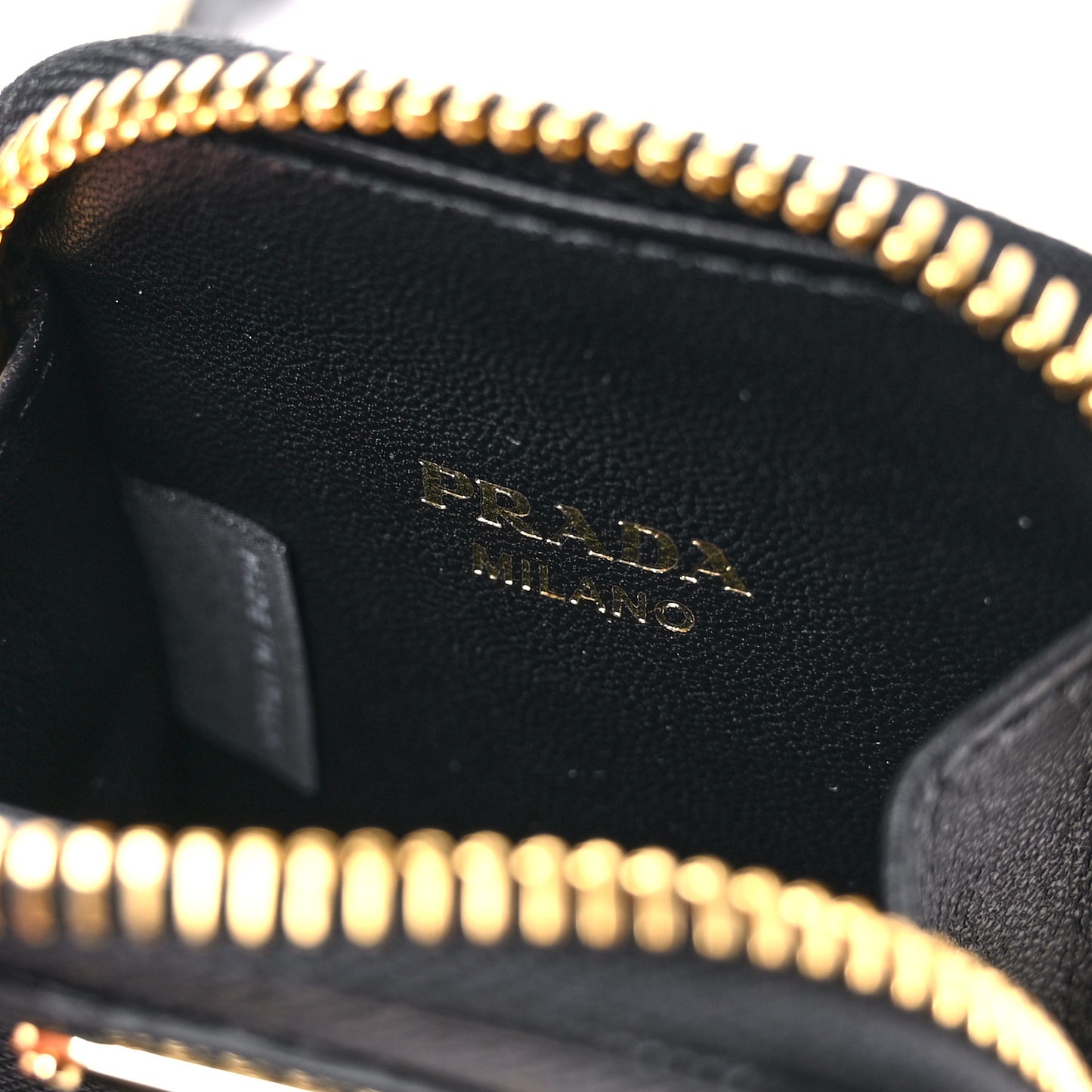 Saffiano Lux Re-Edition 2005 Shoulder Strap With Pouch Black