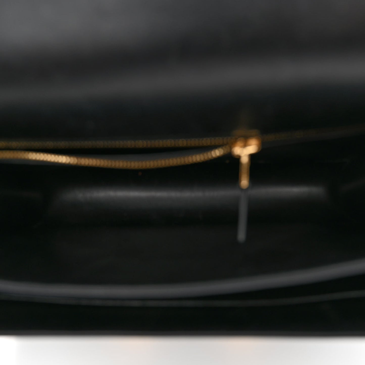 Epsom Constance 24 Black