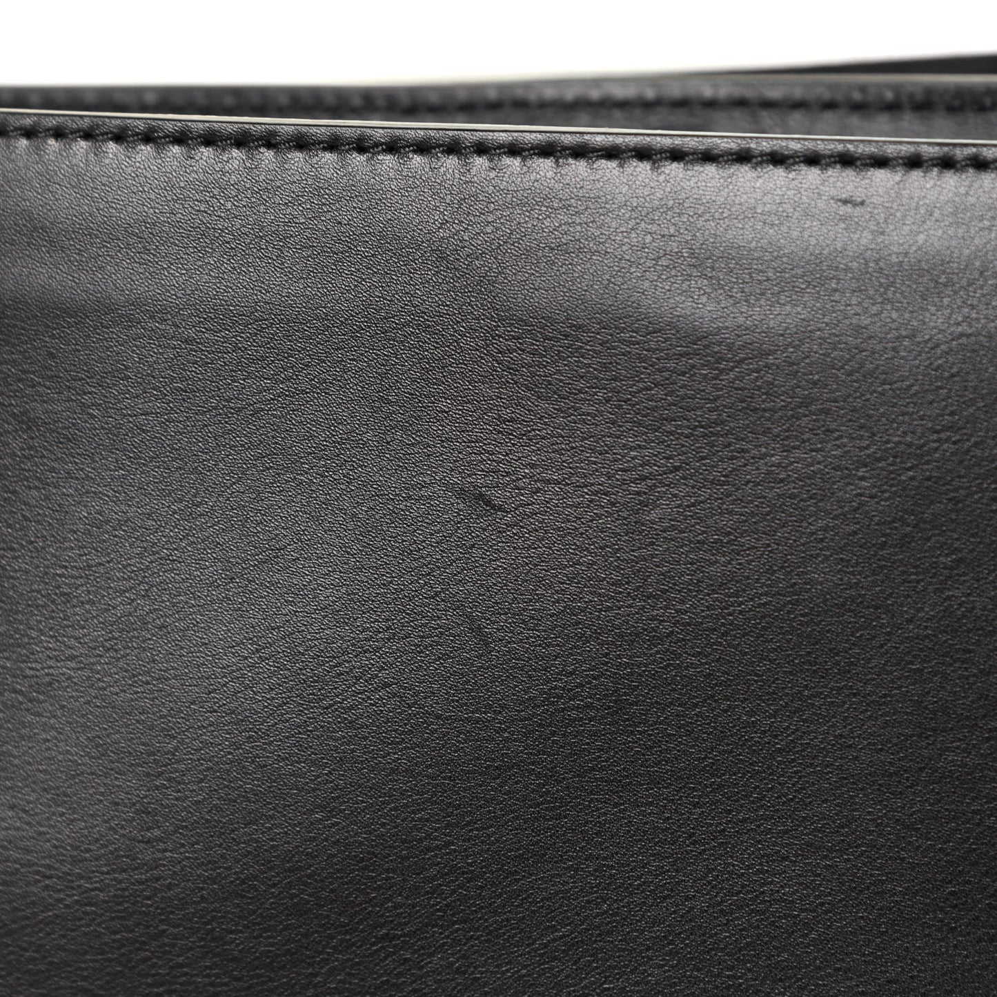 Velluto Calfskin Medium Tri-Color Trapeze