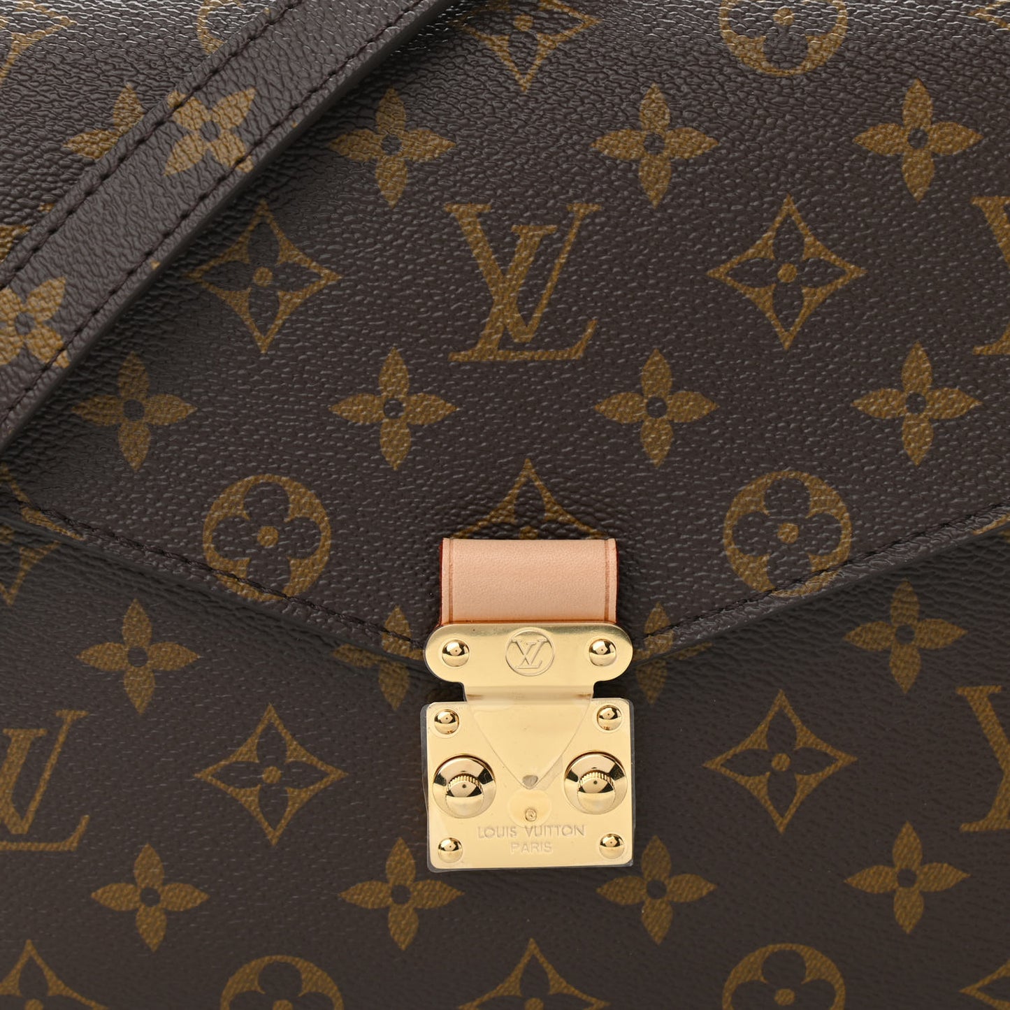 Monogram Pochette Metis
