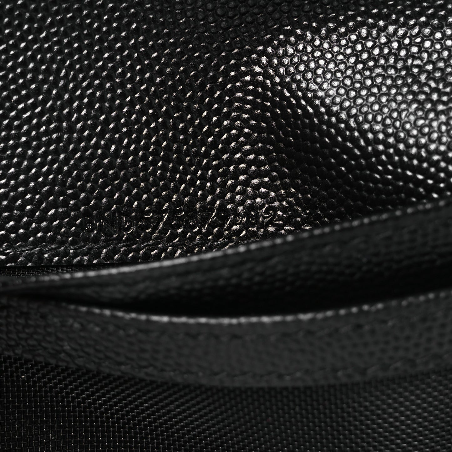 Grain De Poudre Matelasse Chevron Monogram Zipped Card Case Black