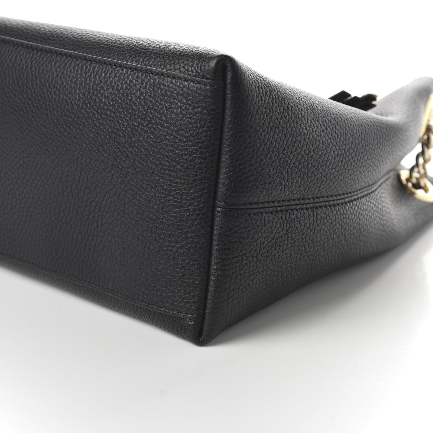Pebbled Calfskin Medium Soho Chain Shoulder Bag Black