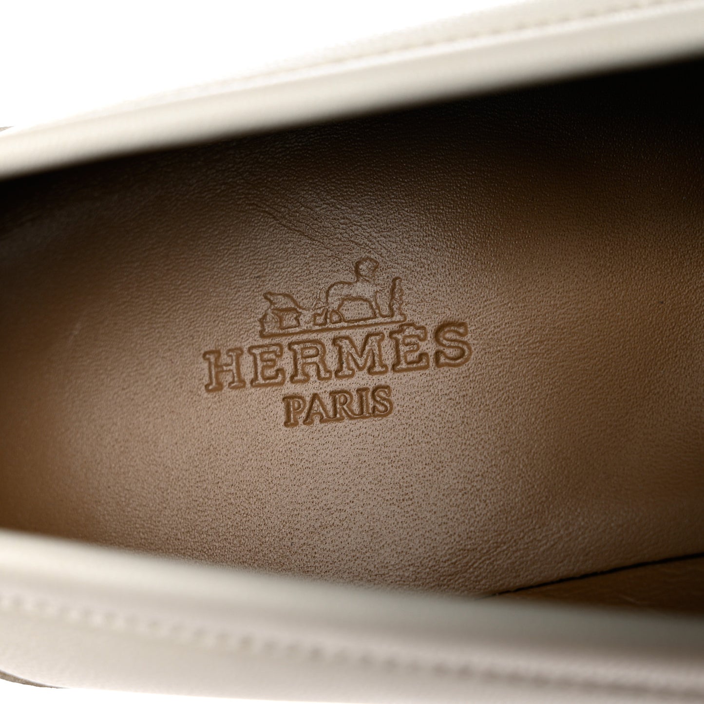 Chevre Laquered Womens Paris Loafers 37 Beige Glaise