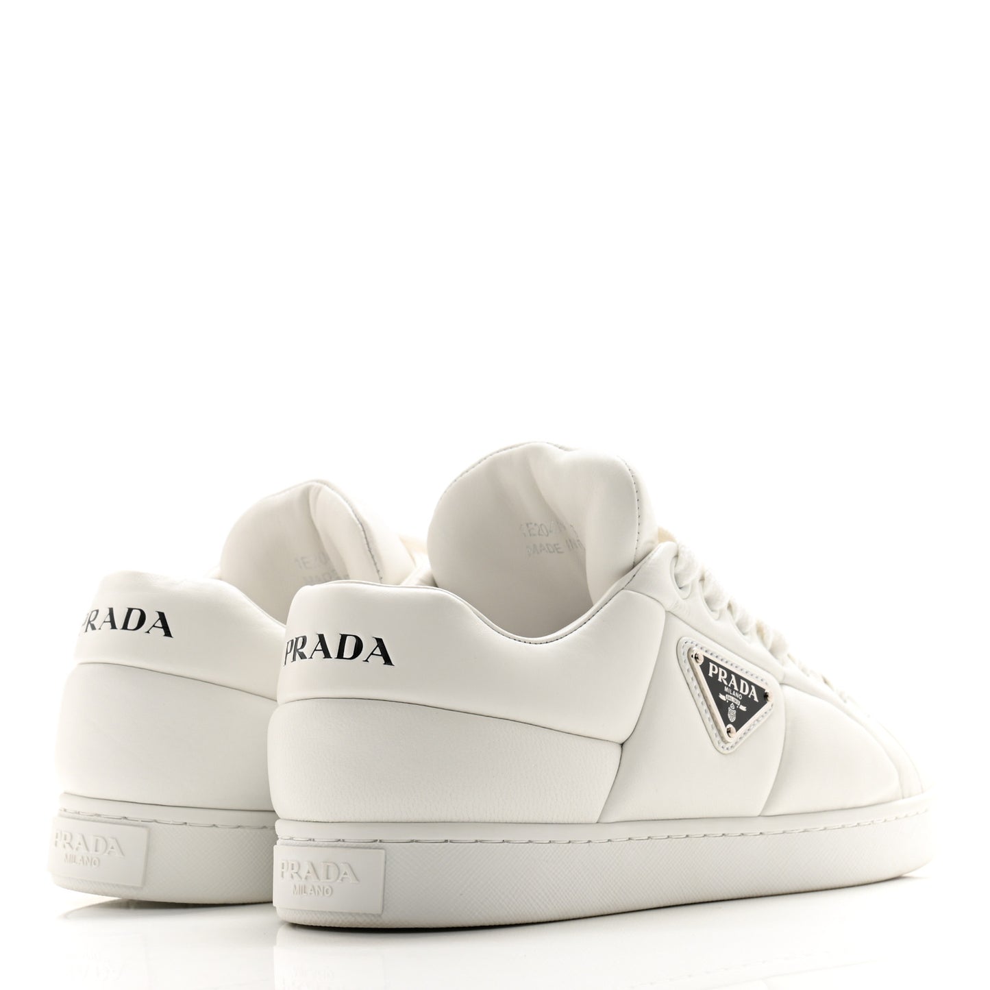 Soft Nappa Triangle Logo Low Top Sneakers 36 White
