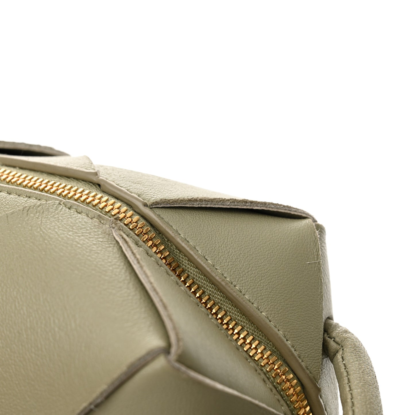 Lambskin Maxi Intrecciato Small Cassette Camera Bag Travertine