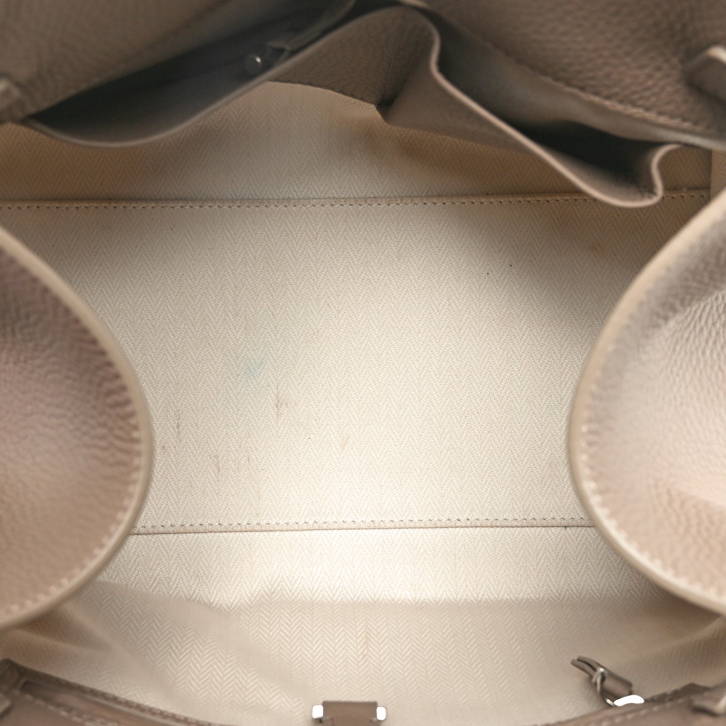 Matte Grained Calfskin Soft Margaux 12 Silk