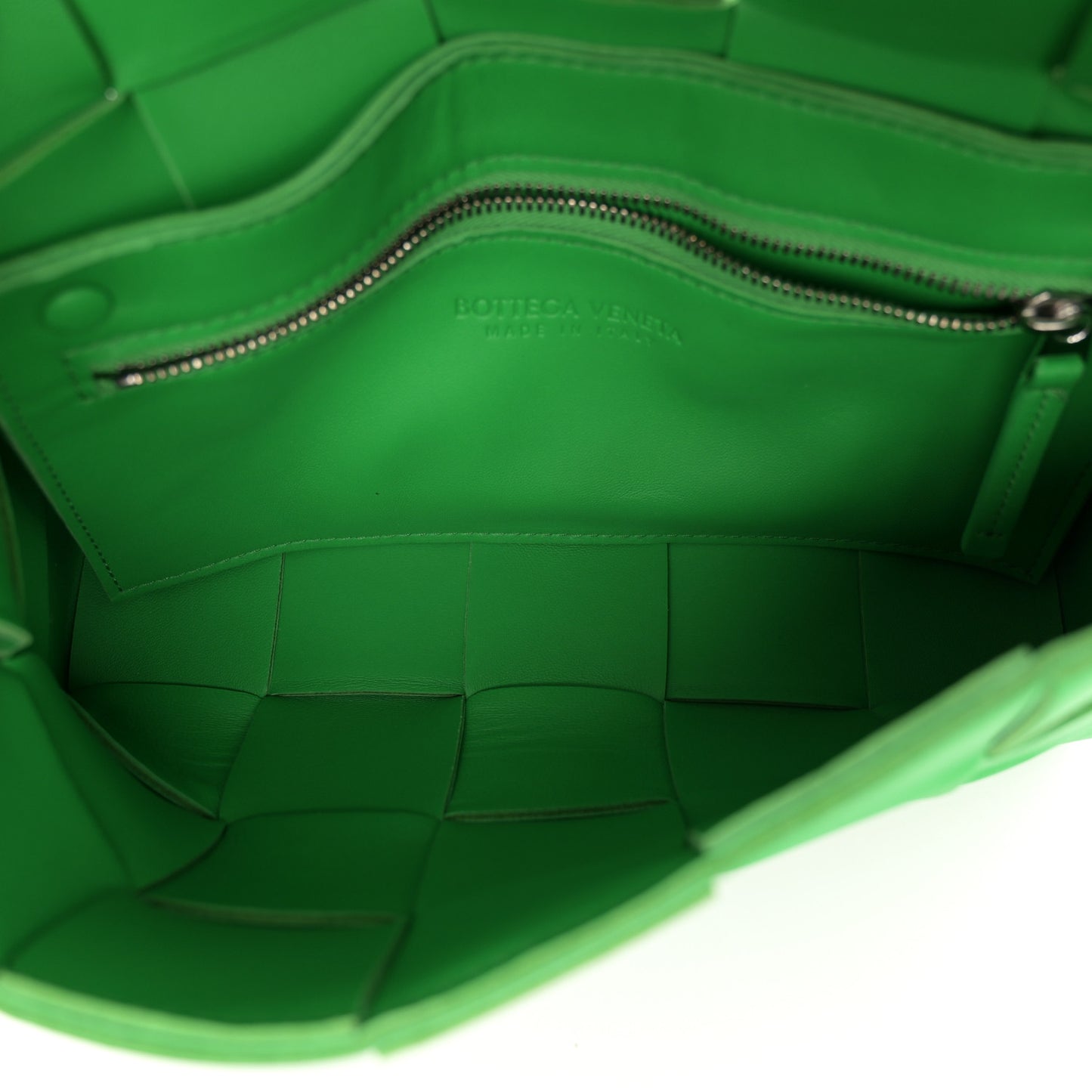 Lambskin Maxi Intrecciato Cassette Crossbody Bag Grass
