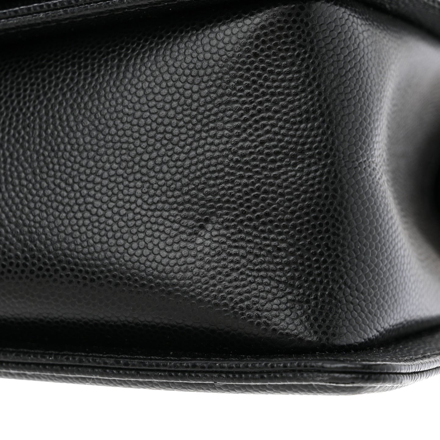 Caviar Quilted Medium Boy Flap Black
