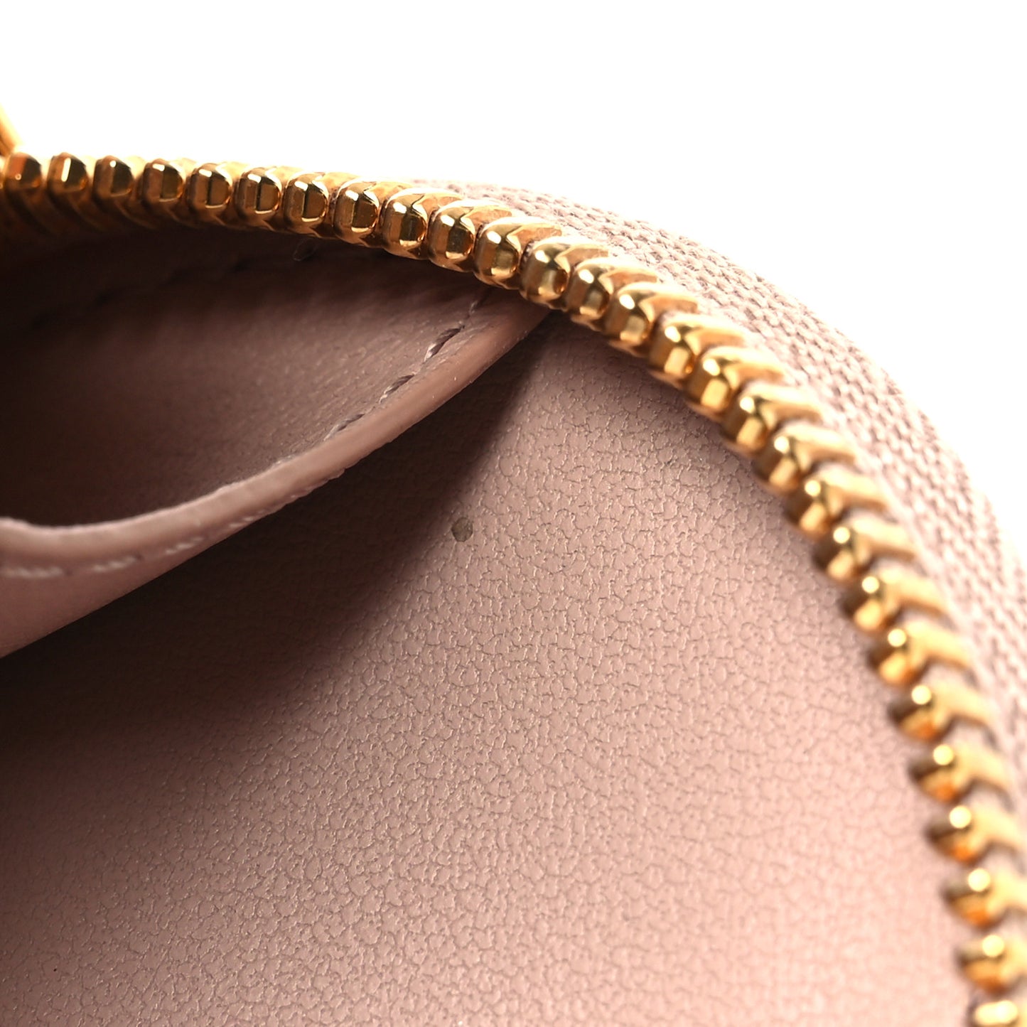 Calfskin Cannage Dioramour Caro Heart Pouch With Chain Rose Des Vents