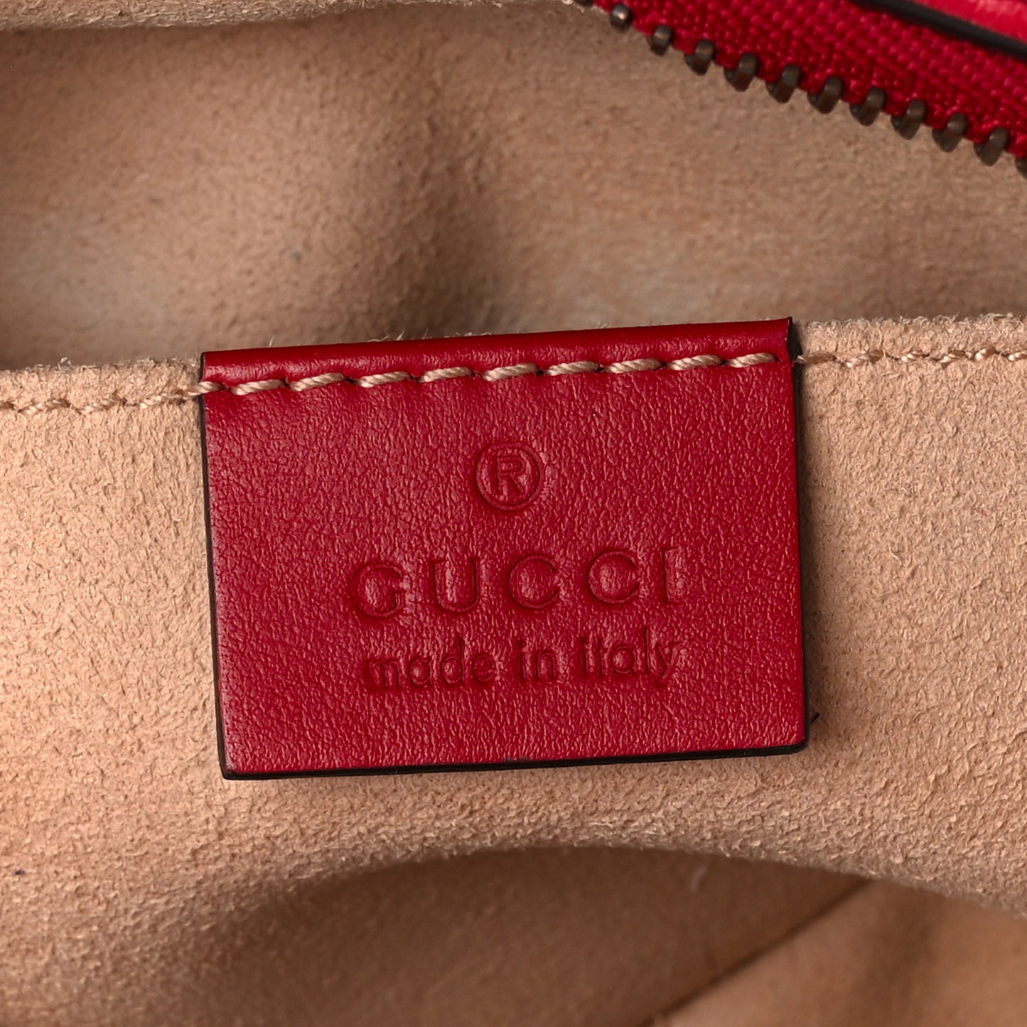 Calfskin Matelasse Mini GG Marmont Chain Shoulder Bag Hibiscus Red