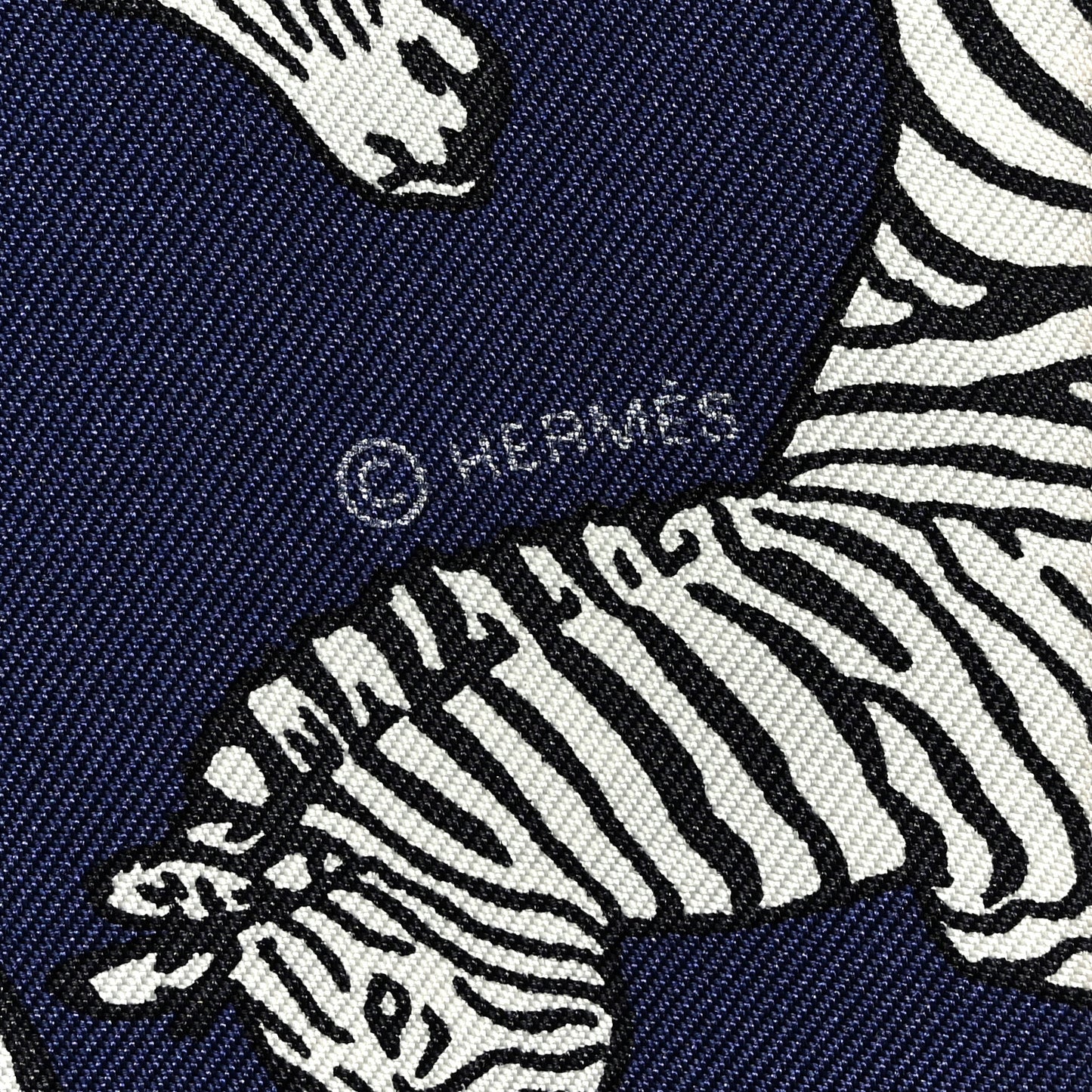 Silk Les Zebres Twilly Gris Marine Black White