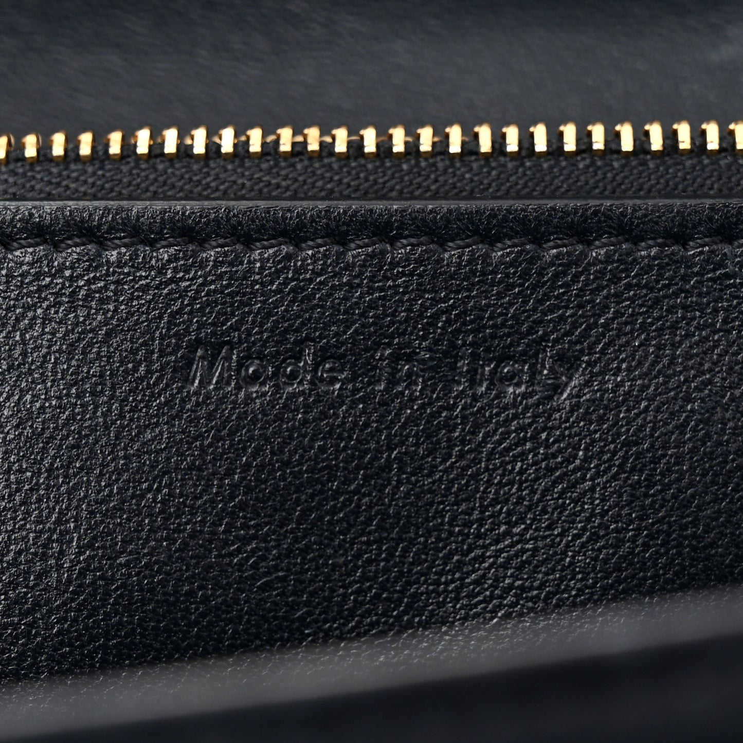 Box Calfskin Medium Classic Box Flap Bag Navy