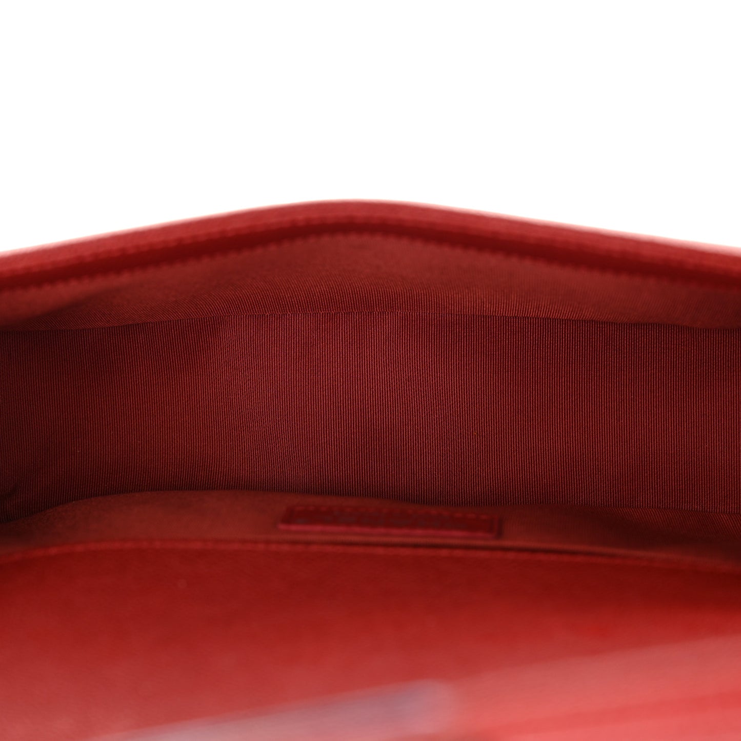 Caviar Quilted Medium Boy Flap Red