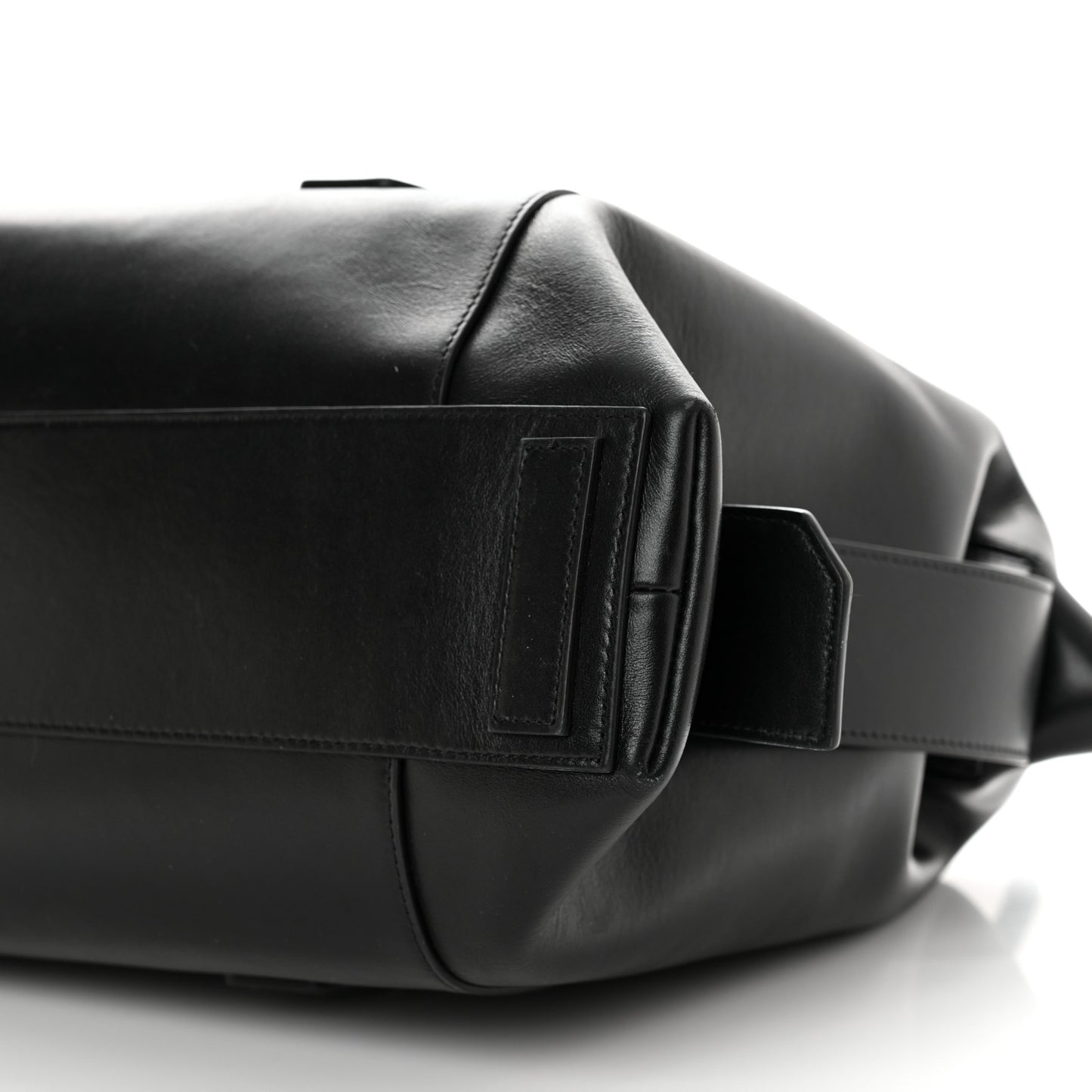 Smooth Calfskin Medium Antigona Lock Duffle Bag Black