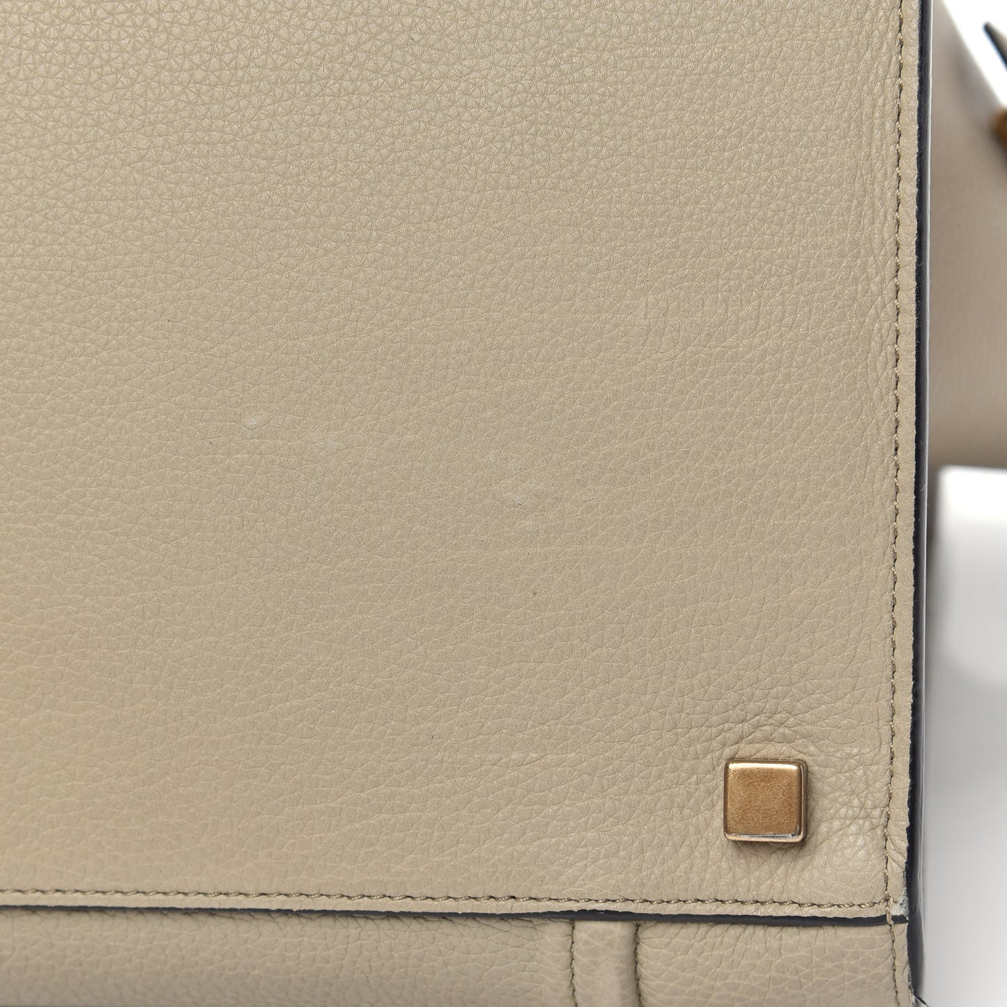 Baby Grained Calfskin Medium Phantom Luggage Quartz