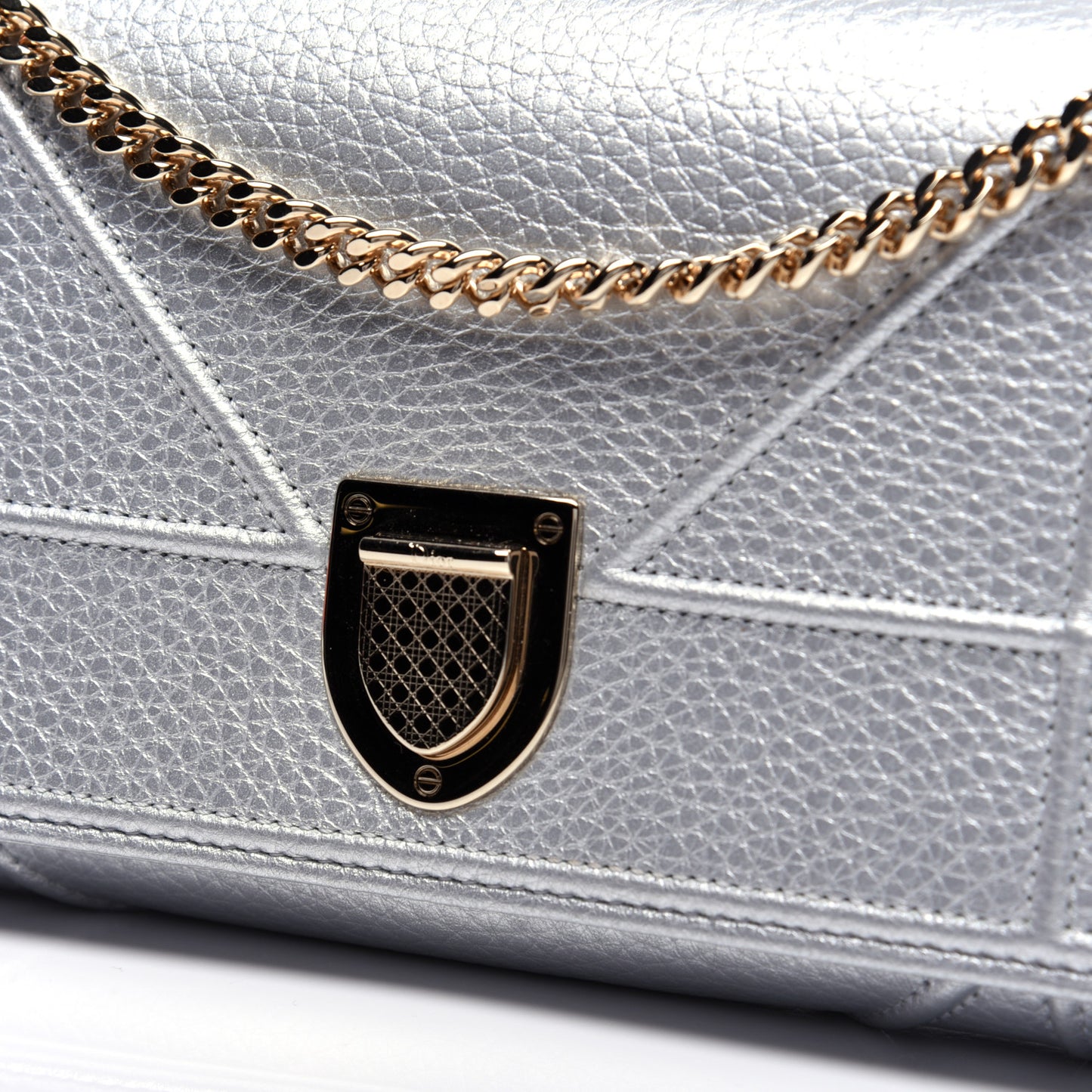 Metallic Grained Calfskin Diorama Croisiere Chain Wallet Silver