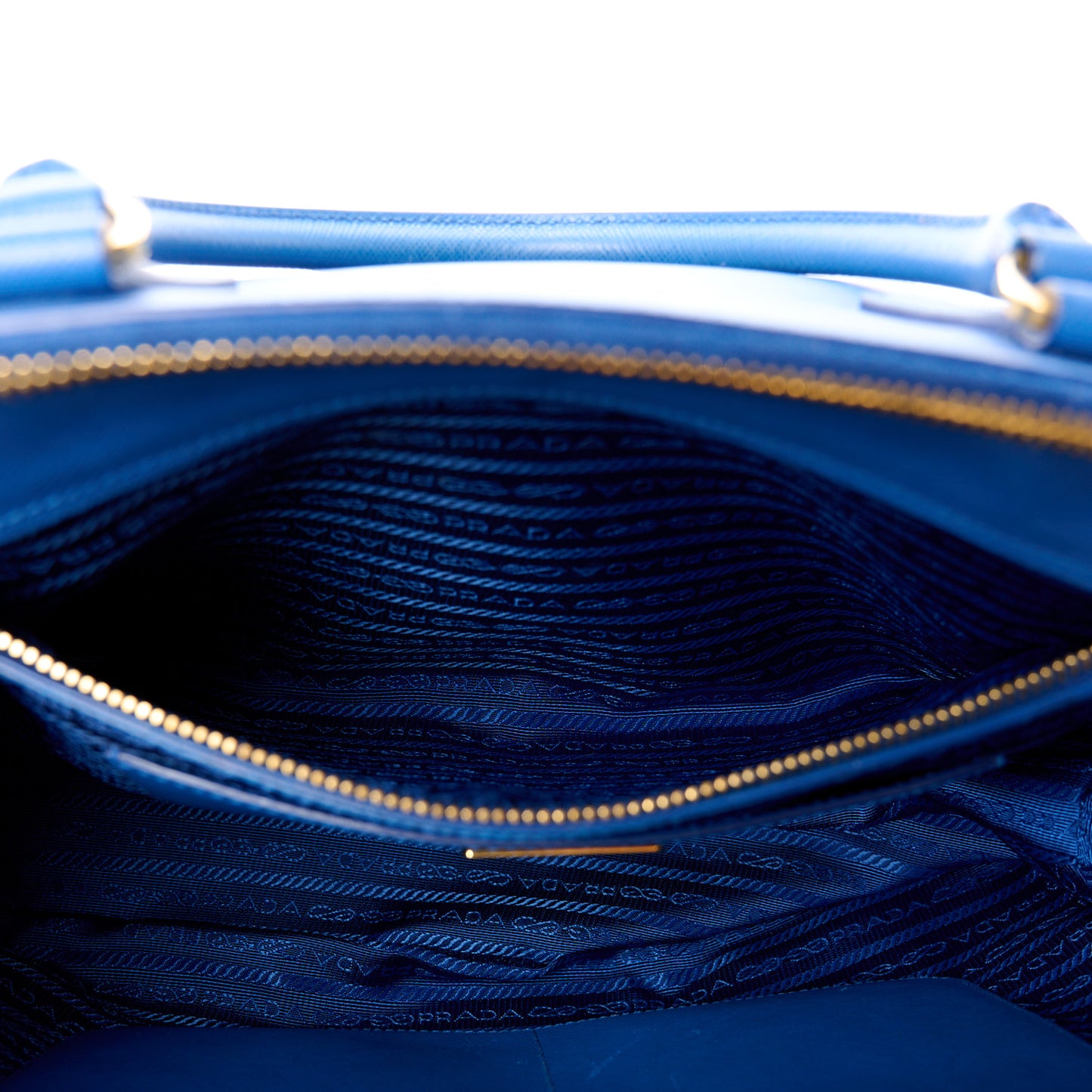 Saffiano Lux Medium Galleria Double Zip Tote Azzurro