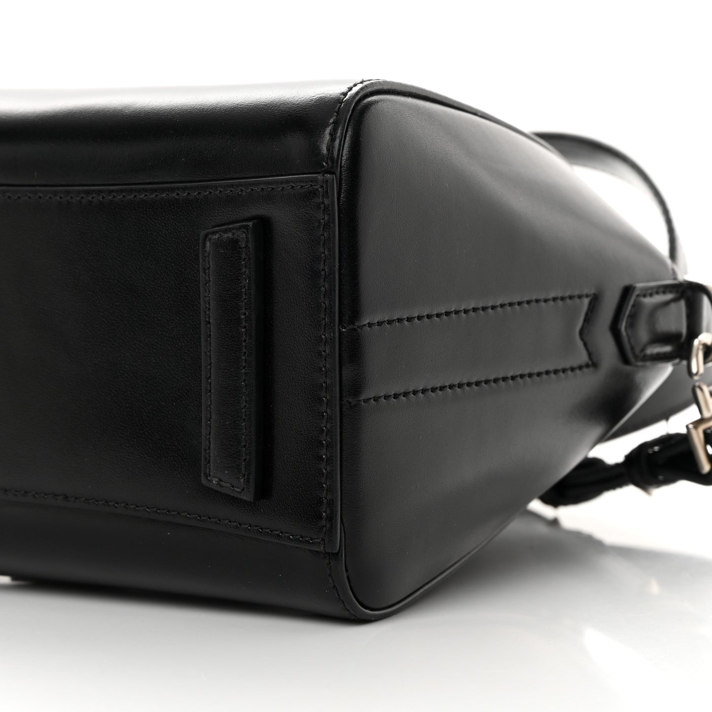 Shiny Lord Calfskin Mini Antigona Black