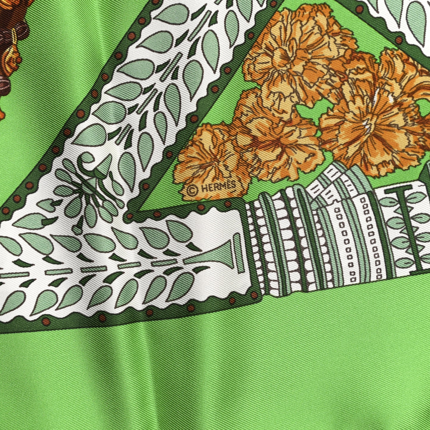 Silk La Danse du Cheval Marwari Scarf 90 Vert Cru White Tabac