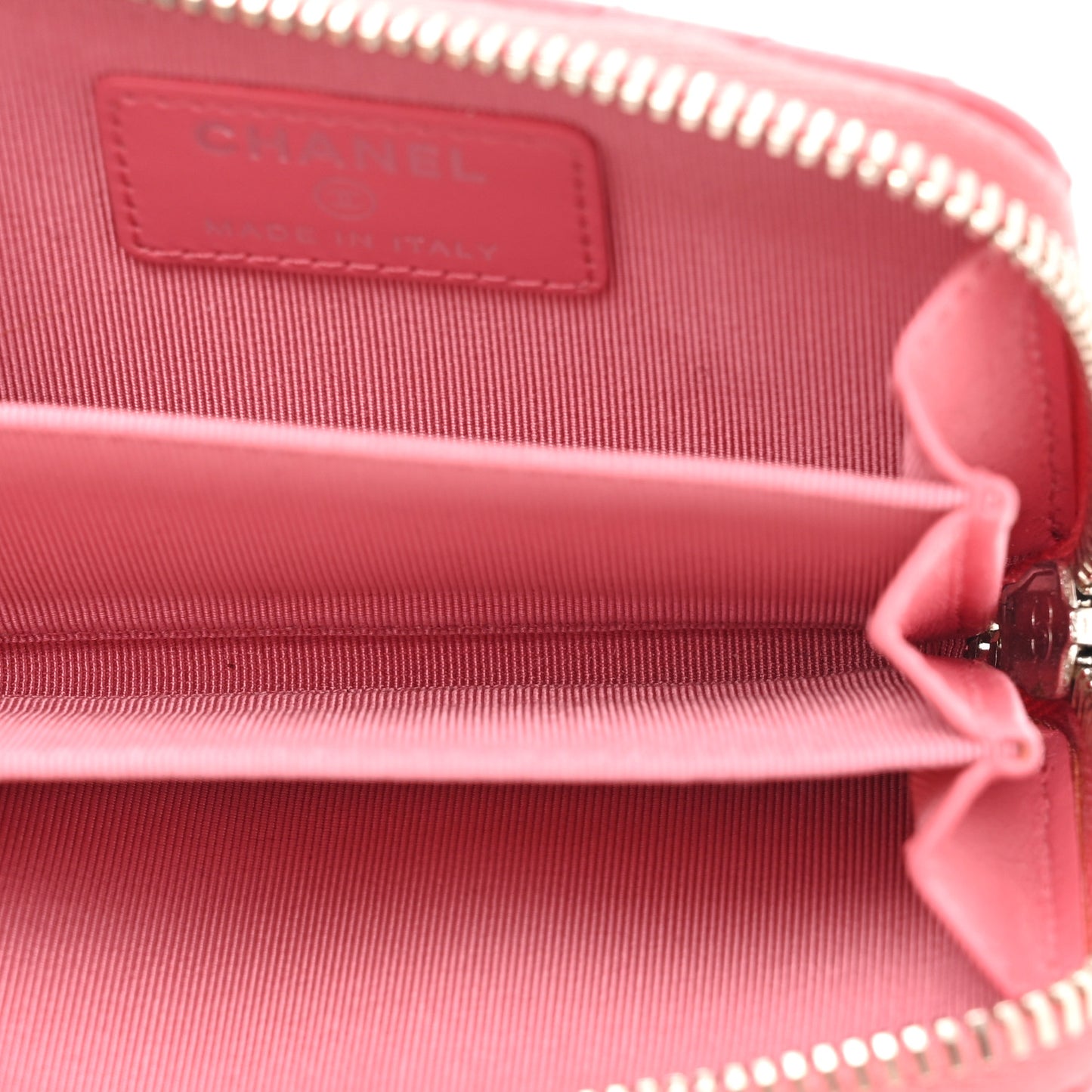 Caviar Chevron Quilted Zip Coin Purse Pink