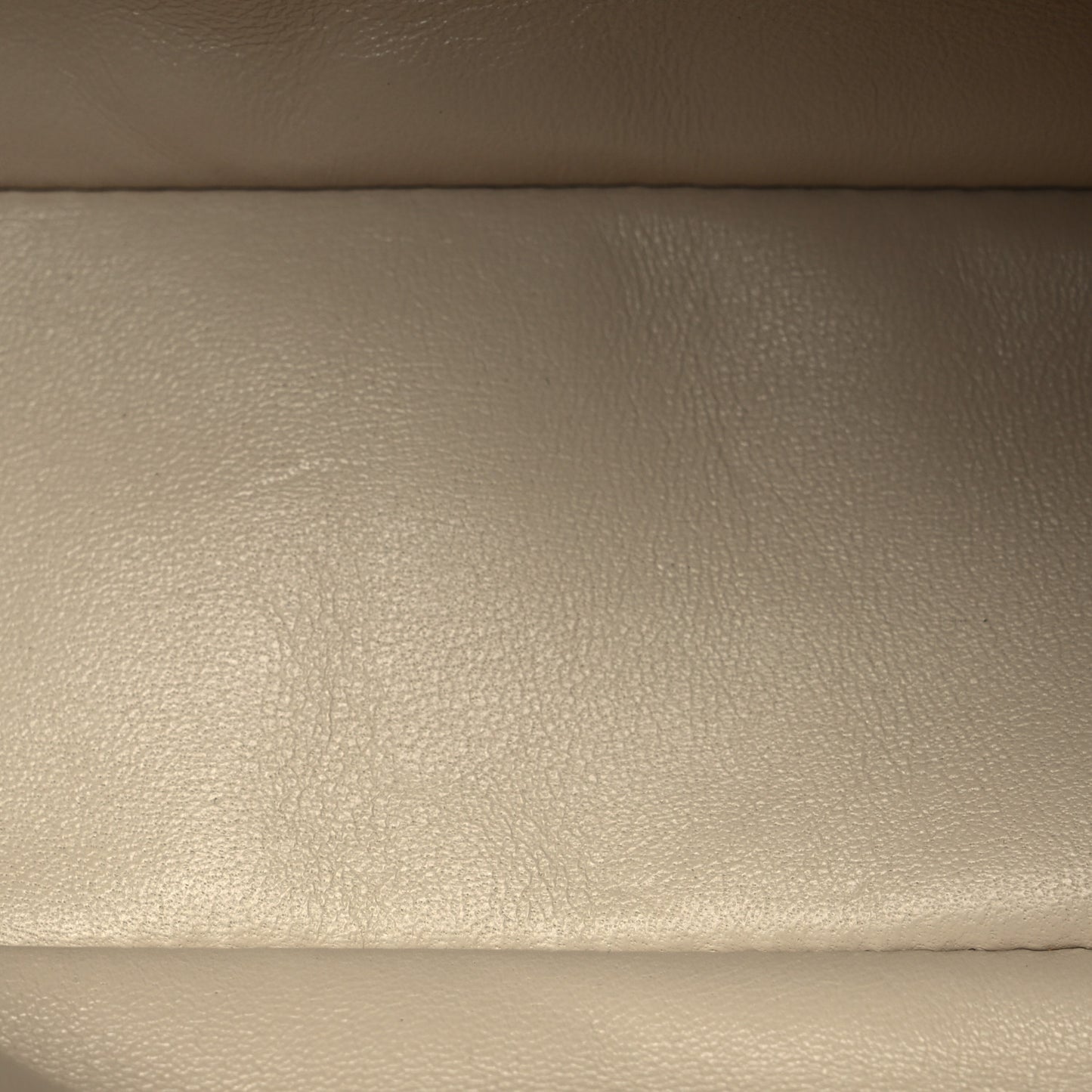 Grained Calfskin L19 Extra Pocket Pouch Whisper White