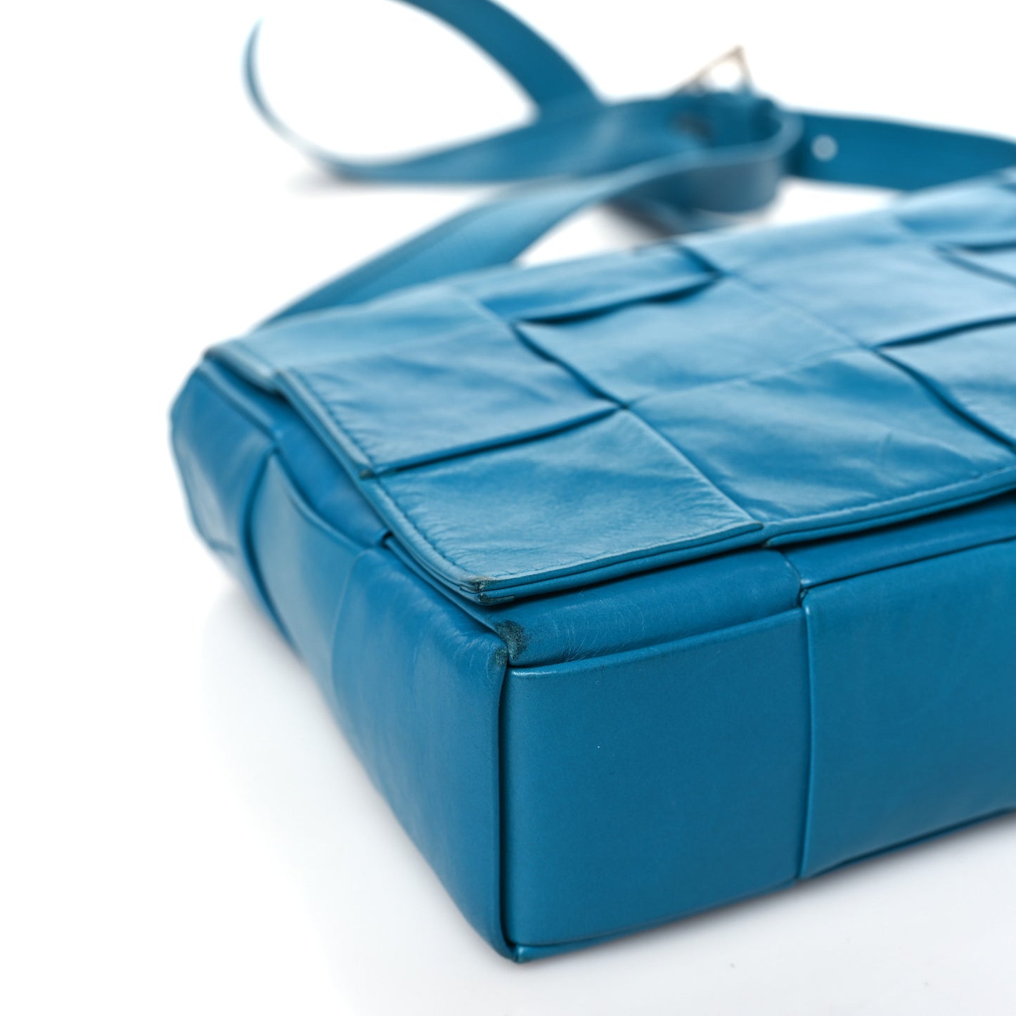 Paper Calfskin Maxi Intreccio Cassette Crossbody Bag Blaster