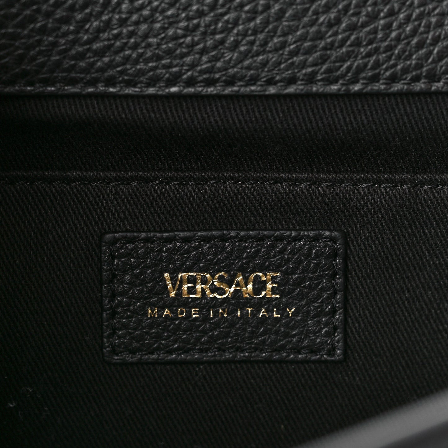 Grainy Calfskin Virtus Chain Crossbody Black