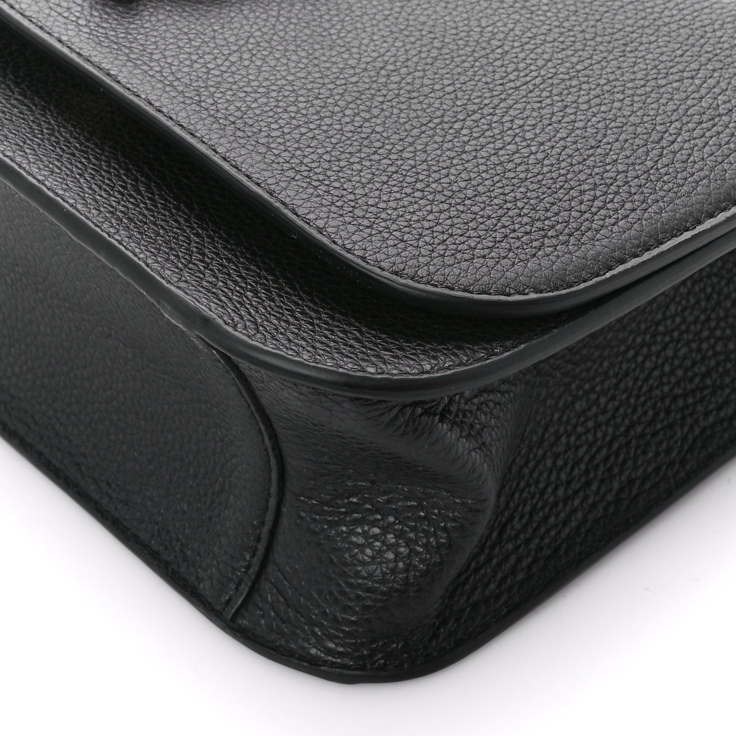 Grainy Calfskin Virtus Chain Crossbody Black