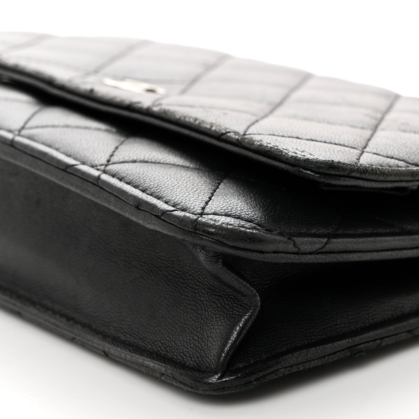 Lambskin Quilted Wallet On Chain WOC Black