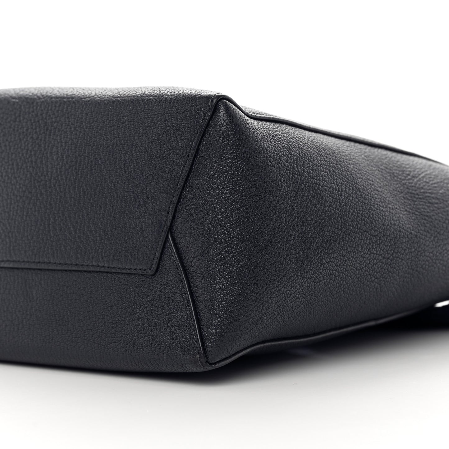 Soft Grained Calfskin Small Sangle Bucket Bag Navy