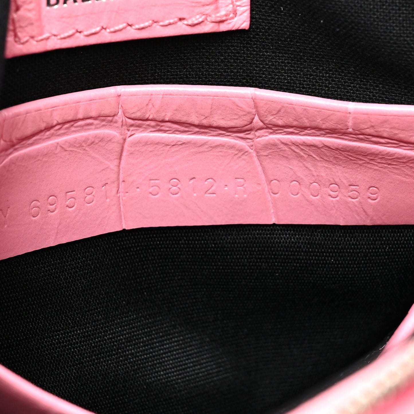 Extra Supple Calfskin Crocodile Embossed Le Cagole Mini Purse With Chain Sweet Pink