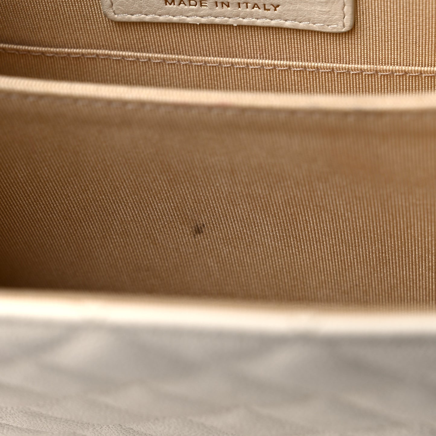 Caviar Quilted North South Boy Flap White