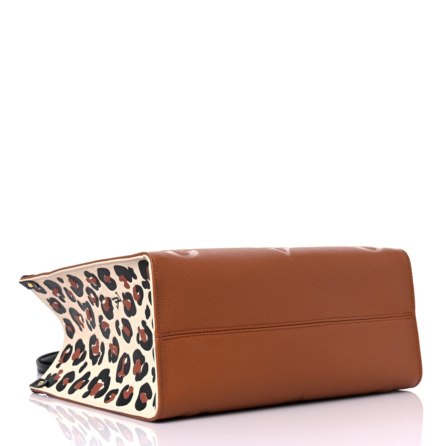Louis Vuitton Empreinte Monogram Giant Wild At Heart Onthego MM Caramel 4 of 8