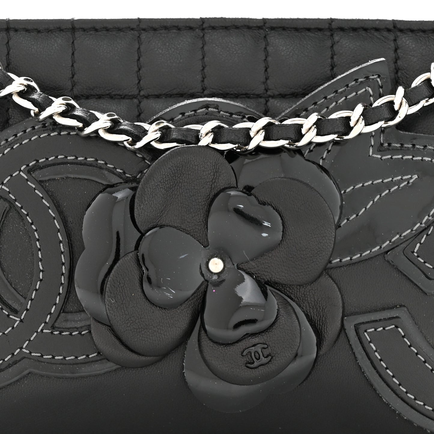Lambskin Camellia No. 5 Chain Pouch Black