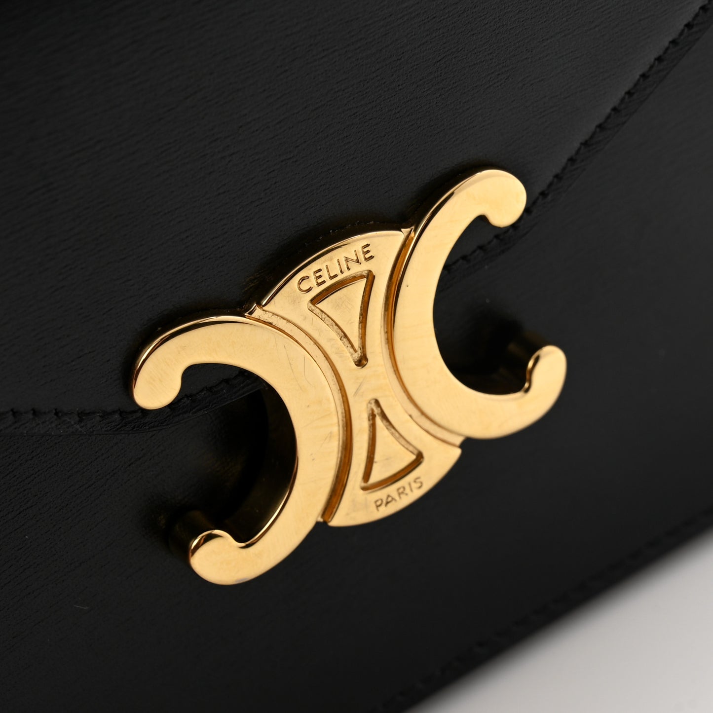 Shiny Calfskin Triomphe Margo Wallet on Chain Black
