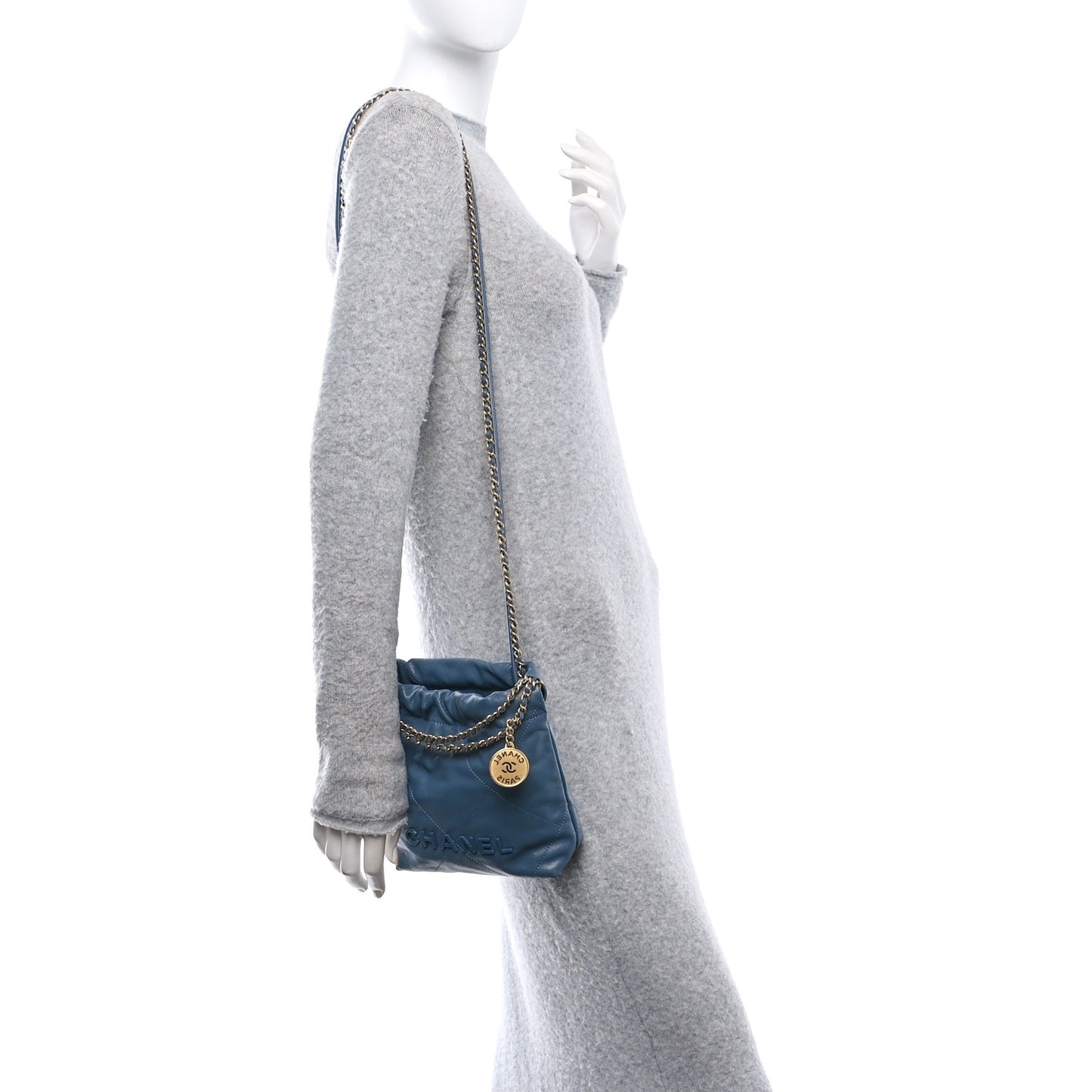 Shiny Caviar Quilted Monochrome Mini Chanel 22 Blue