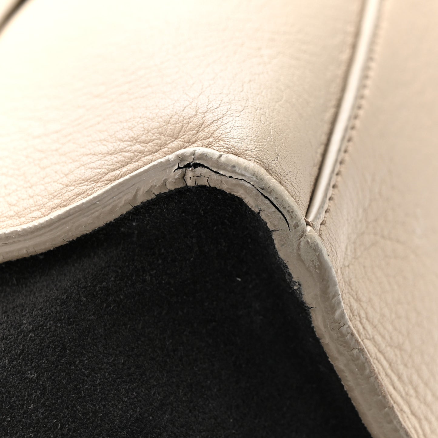 Drummed Calfskin Suede Medium Trapeze Black Taupe