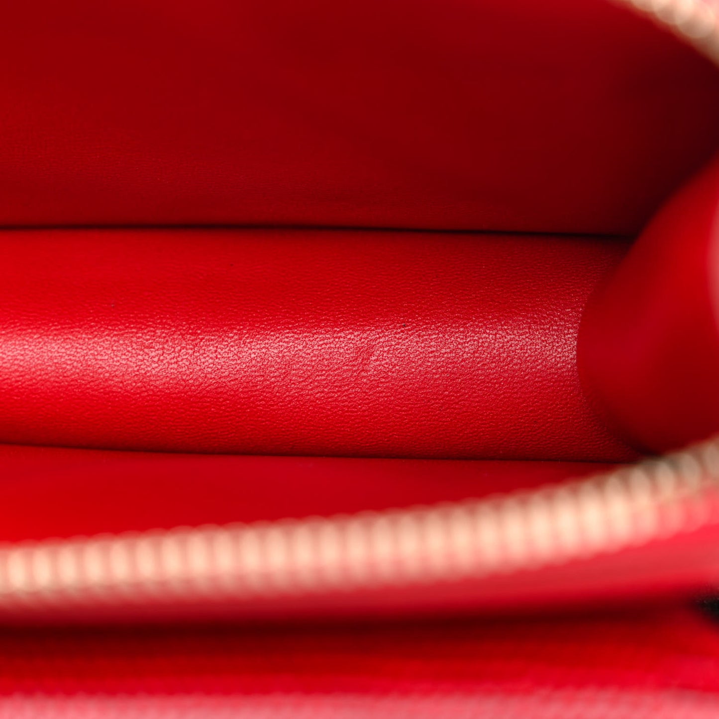 Lizard Effect Wallet On Chain Red