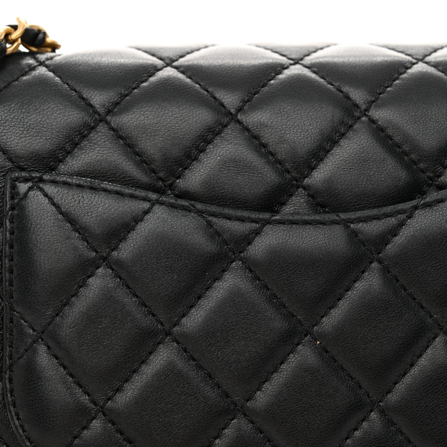 Lambskin Quilted Mini Pearl Crush Flap Black