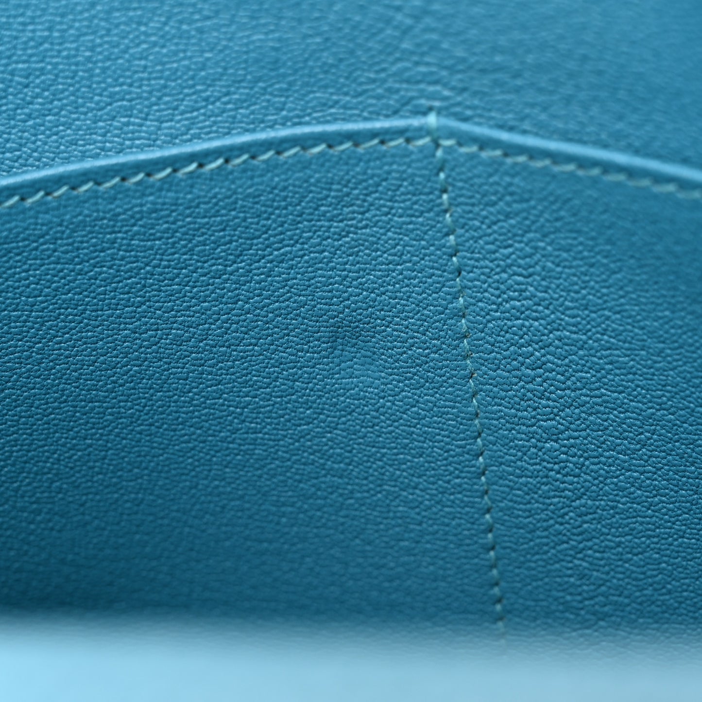 Togo Kelly Retourne 32 Turquoise