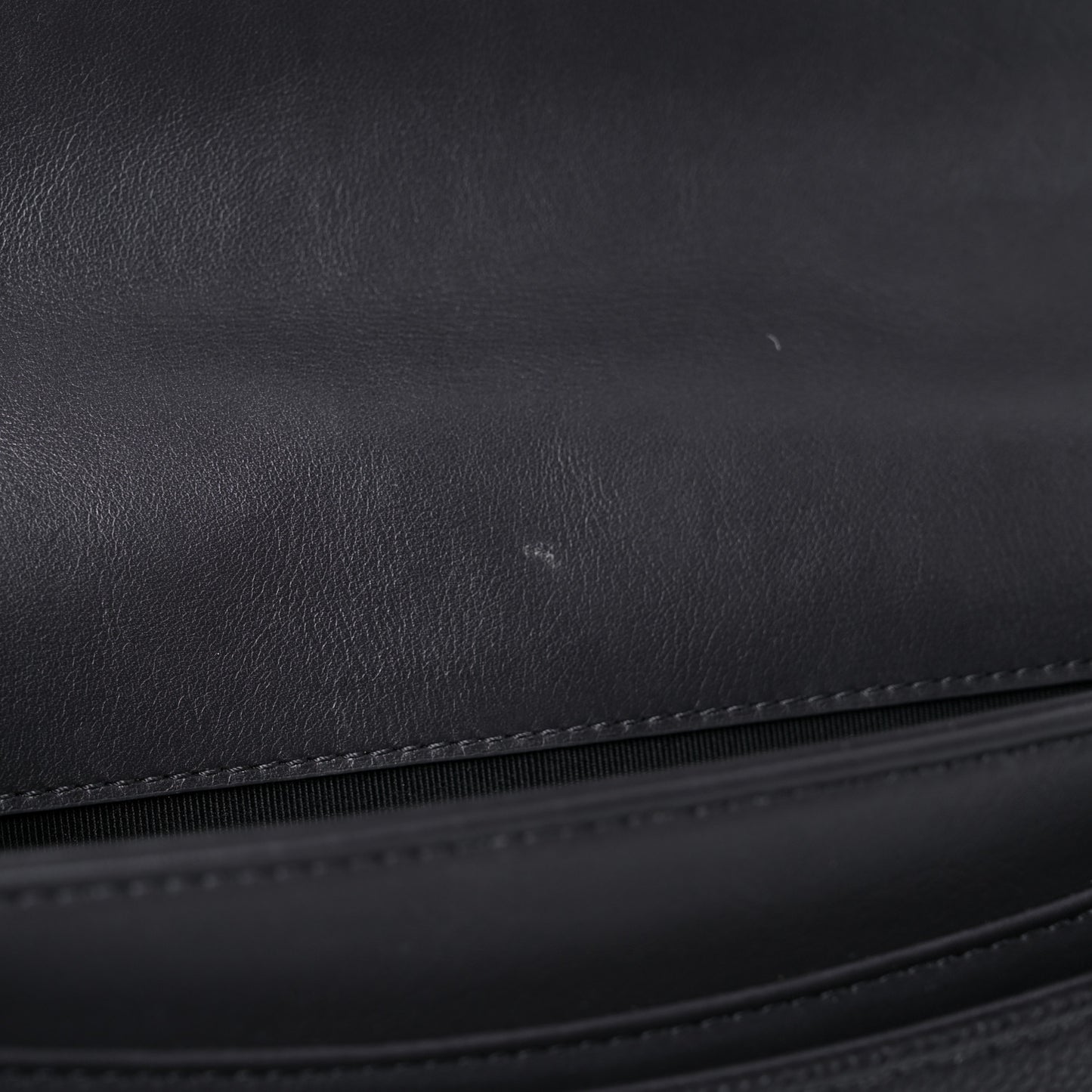 Calfskin Caviar Quilted Chain Handle Flap Black
