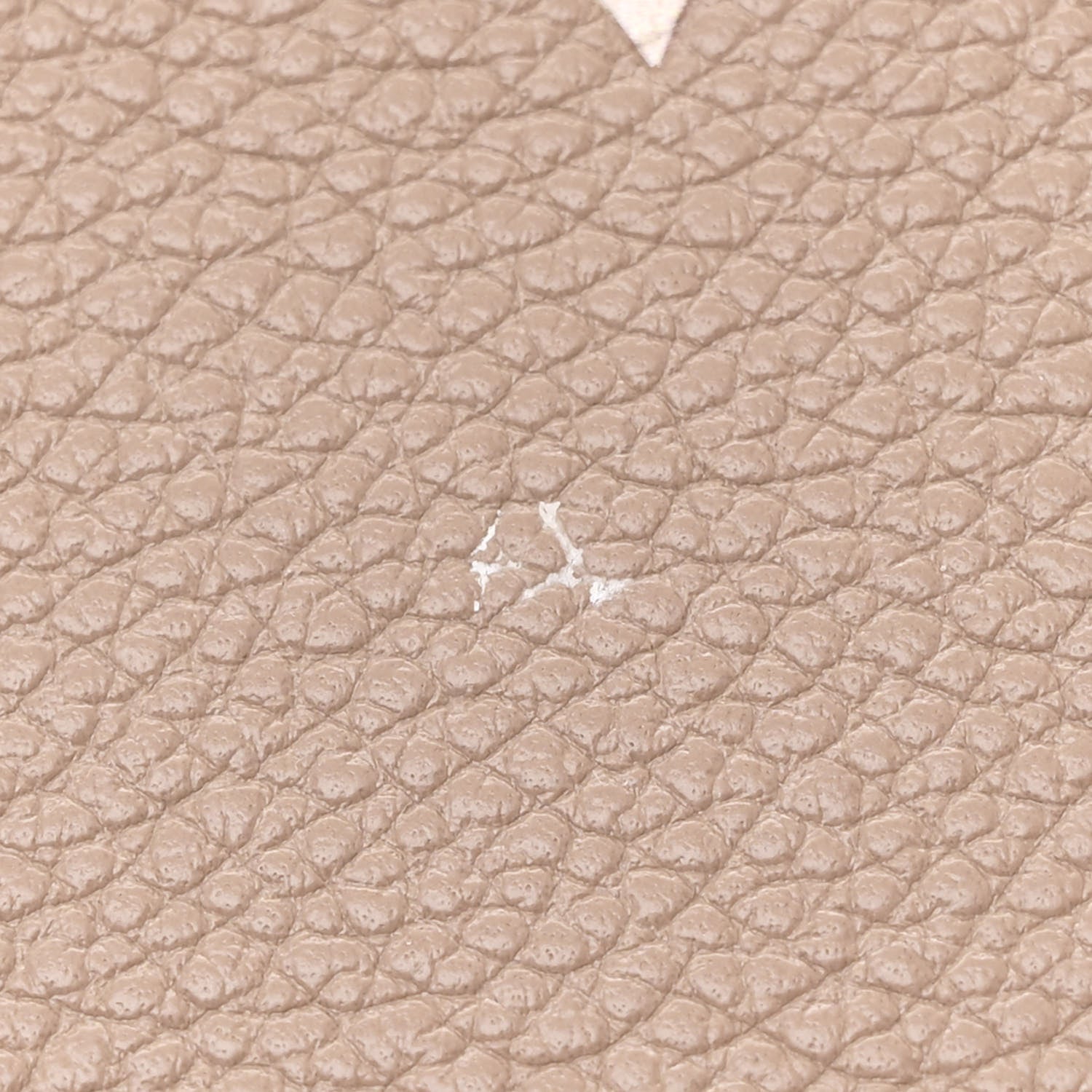 Louis Vuitton Empreinte Monogram Giant Boulogne NM Dove Cream 10 of 10