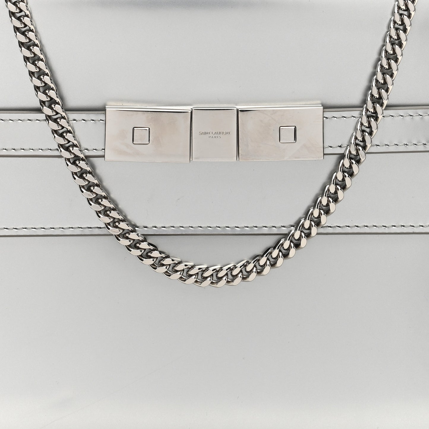 Metallic Calfskin Manhattan Chain Clutch Metal Argento