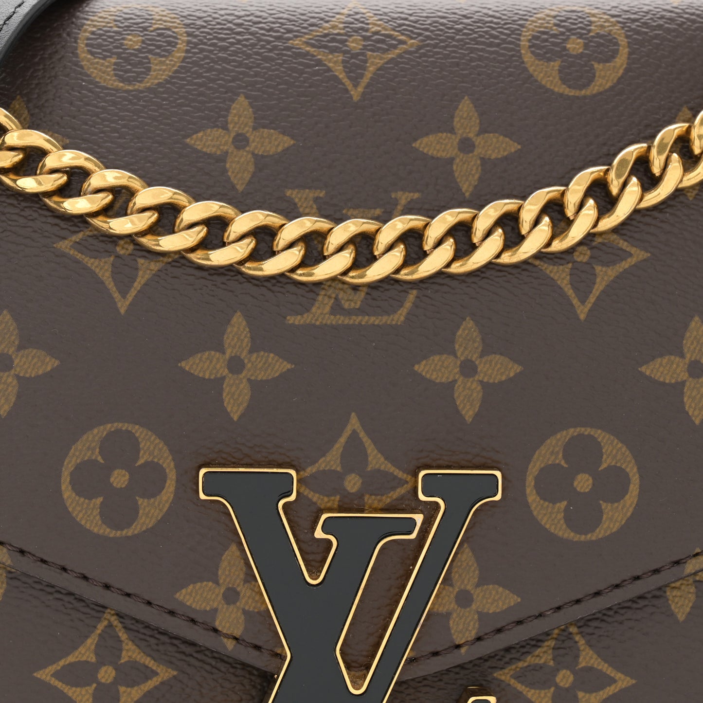 Monogram Passy