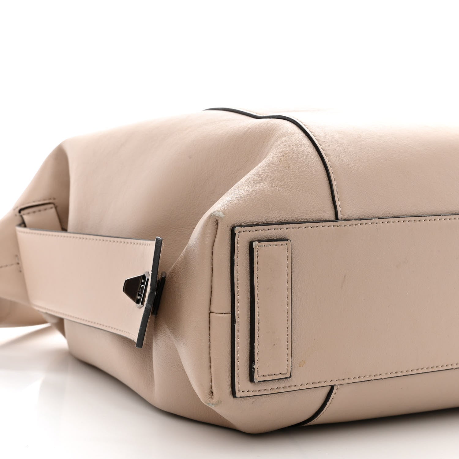 Givenchy Soft Calfskin Medium Soft Antigona Dune 9 of 18