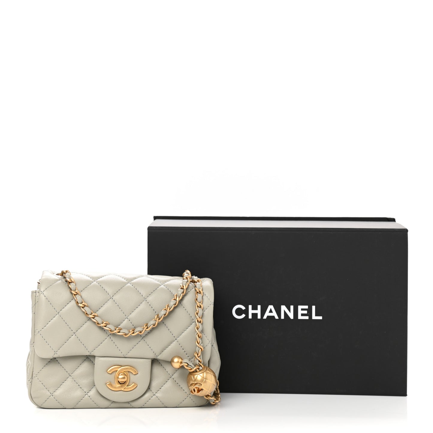 Lambskin Quilted Mini Pearl Crush Flap Light Grey