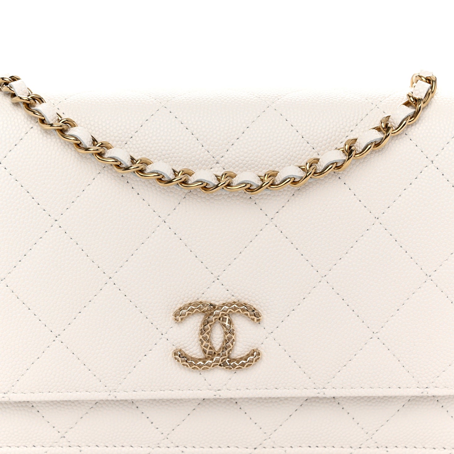 Caviar Quilted Perforated Metal CC Wallet On Chain WOC White