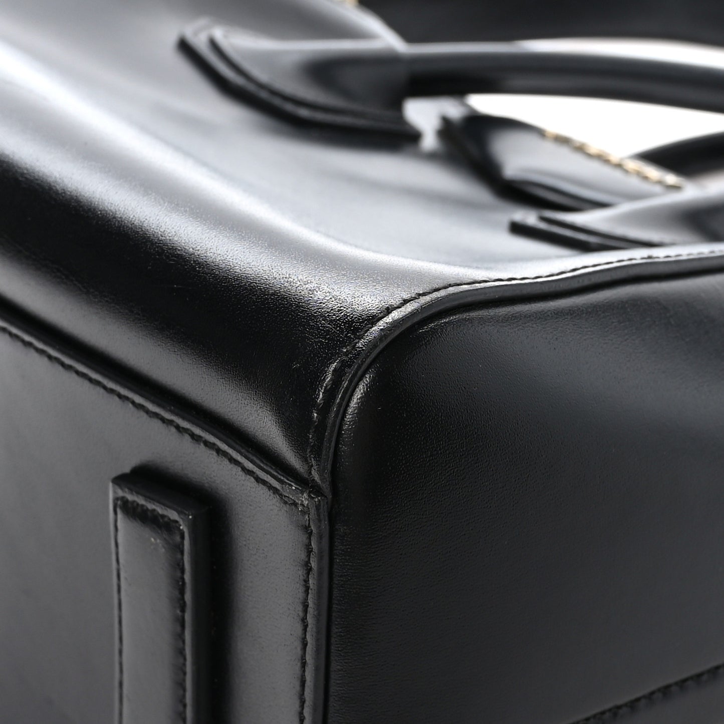 Shiny Lord Calfskin Small Antigona Black